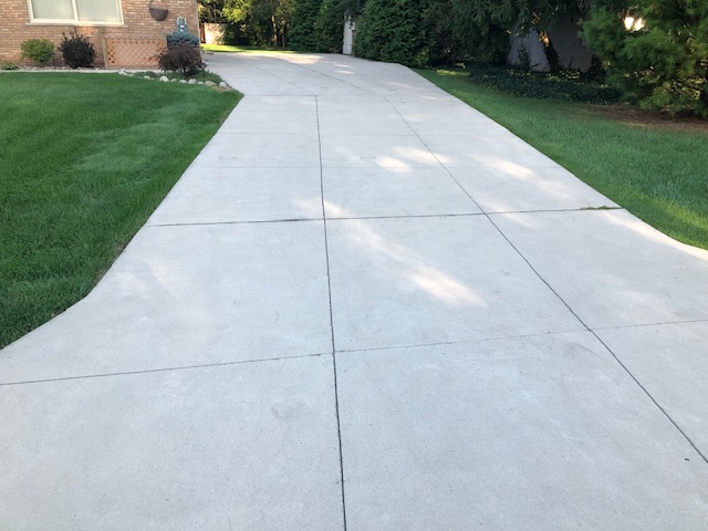 Traditional Concrete Driveway Sealing In Clinton Twp